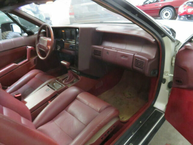 1990 White Cadillac Allante Convertible