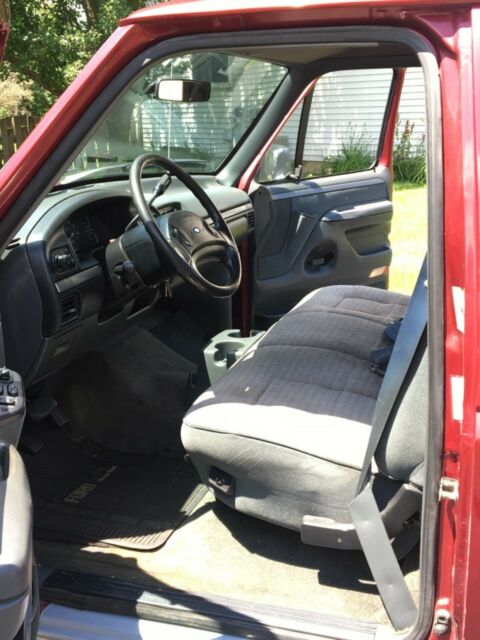 1993 Electric Currant Red Ford F-150 Standard Cab Pickup