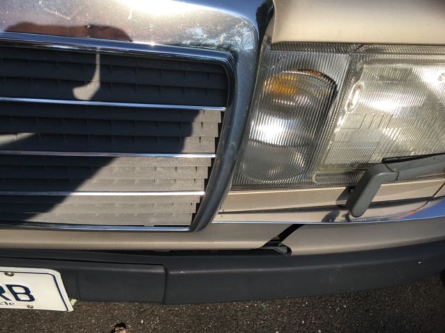 1990 Tan Mercedes-Benz E-Class