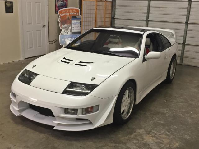 1990 White Nissan 300ZX Coupe