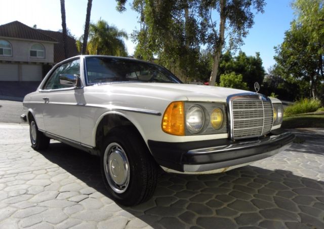 1980 White Mercedes-Benz 300-Series Coupe