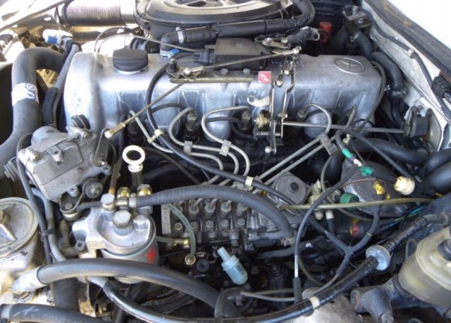 1980 White Mercedes-Benz 300-Series Coupe