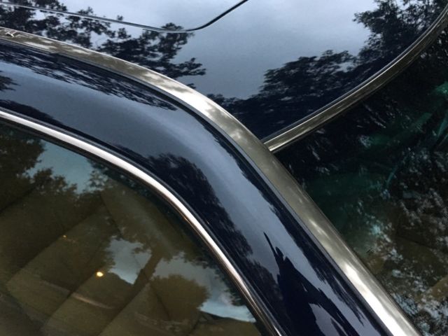 1991 Dark Blue Mercedes-Benz 300-Series Coupe