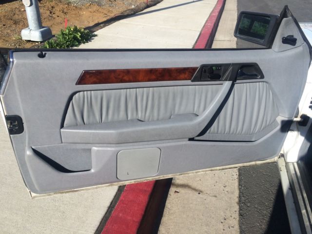 1992 White Mercedes-Benz E-Class Coupe