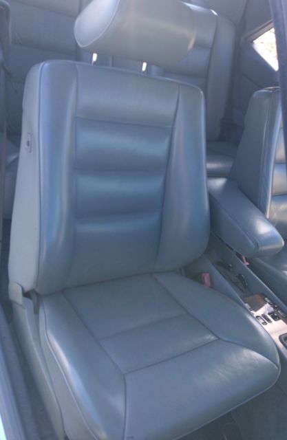 1992 White Mercedes-Benz E-Class Coupe