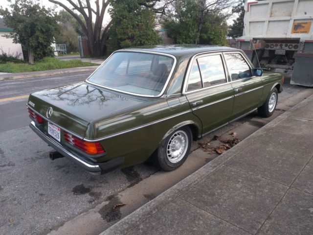 1979 Green Mercedes-Benz 300-Series