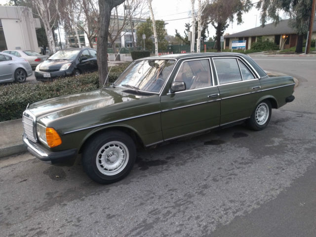 1979 Green Mercedes-Benz 300-Series