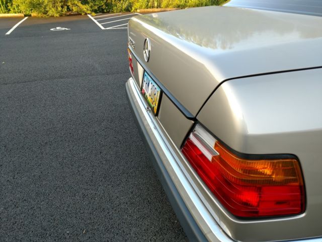 1991 Tan Mercedes-Benz E-Class Sedan
