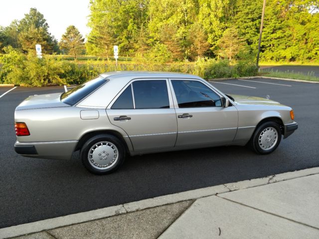 1991 Tan Mercedes-Benz E-Class Sedan