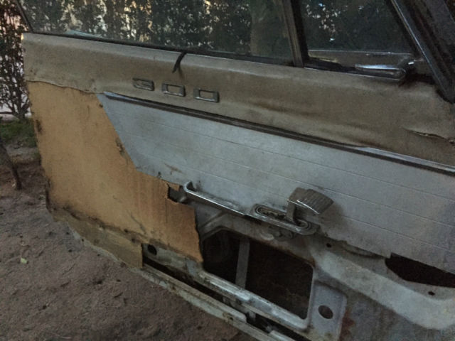 1961 white/Rust Chrysler 300 Series Coupe