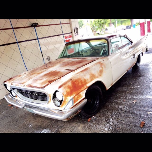 1961 white/Rust Chrysler 300 Series Coupe