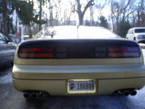 1990 Gold Nissan 300ZX Coupe