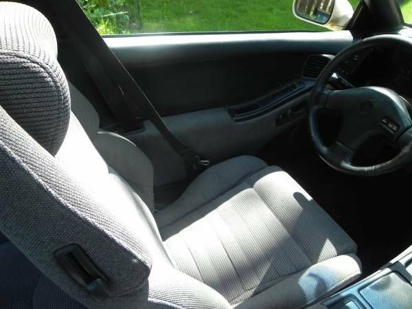 1990 Gold Nissan 300ZX Coupe