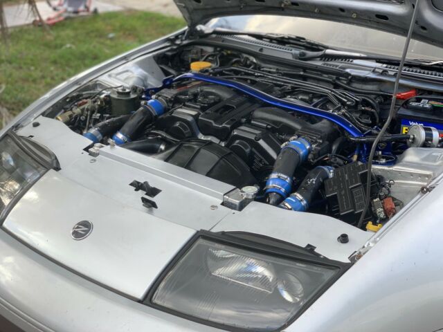 1990 Silver Nissan 300ZX Coupe