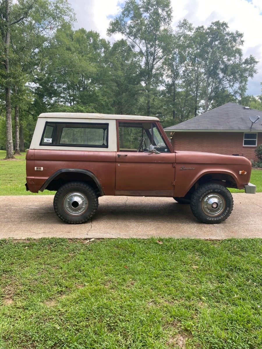 1973 Brown Ford Bronco Convertible