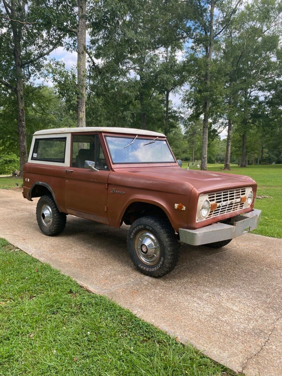 1973 Brown Ford Bronco Convertible
