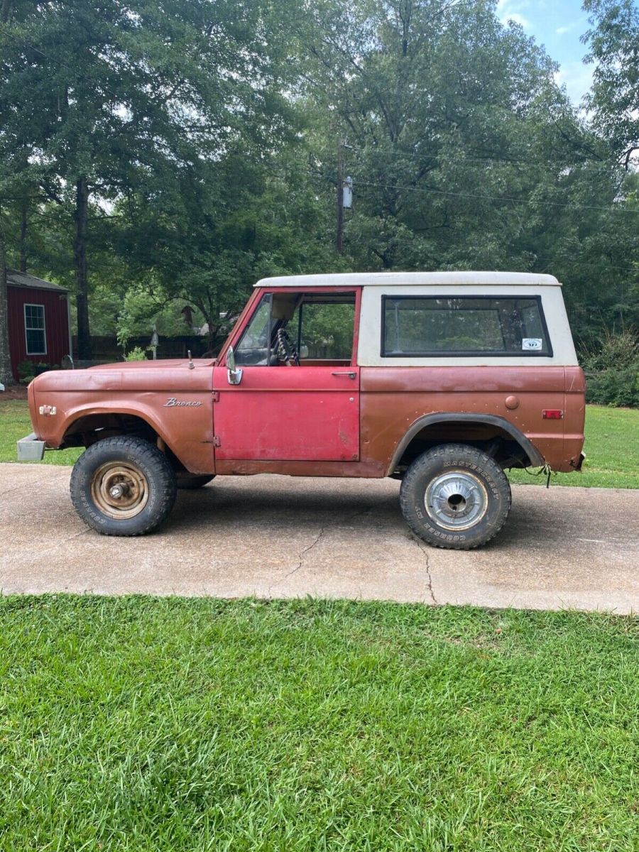 1973 Brown Ford Bronco Convertible