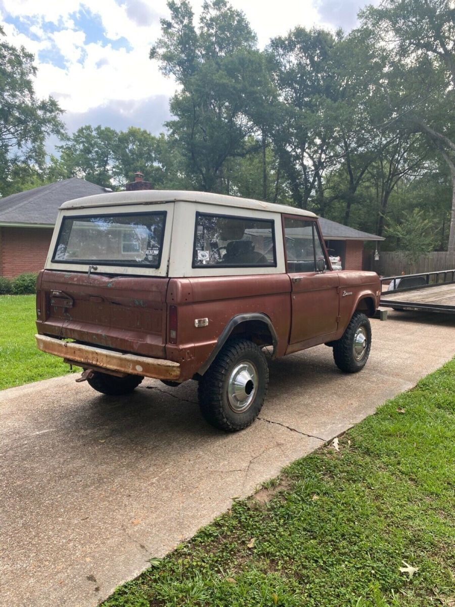 1973 Brown Ford Bronco Convertible