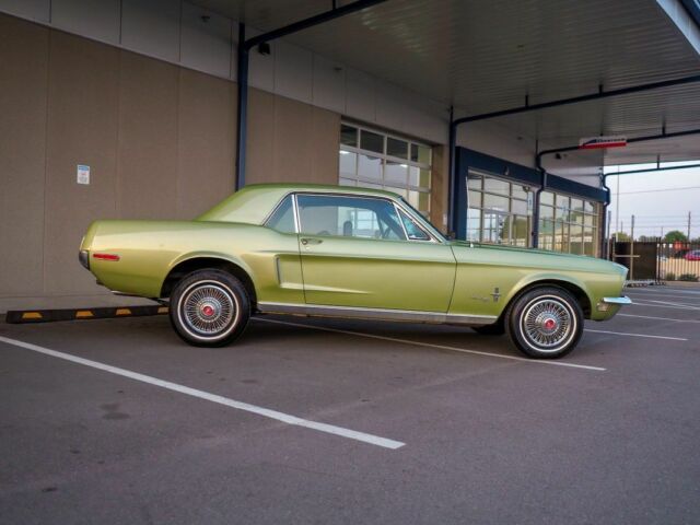 1968 Green Ford Mustang --