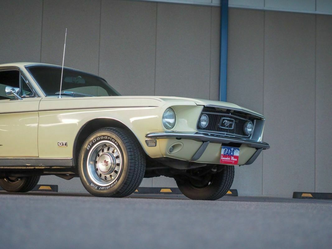 1968 Yellow Ford Mustang --