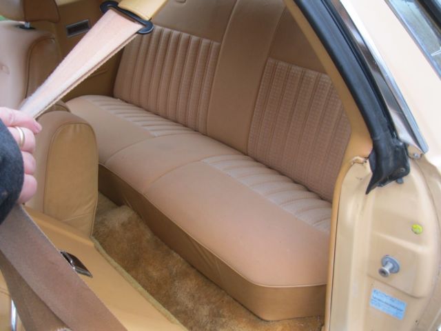 1979 Yellow Ford Thunderbird Coupe