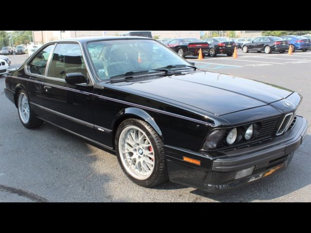 1988 Black BMW M6 --