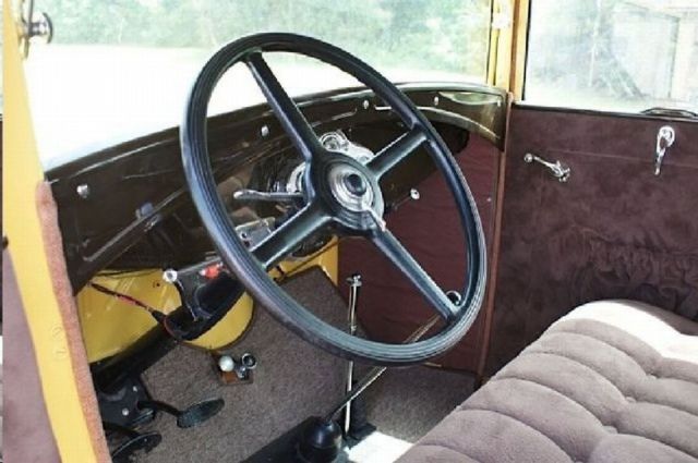 1931 Bronson Yellow / Black Fenders Ford Model A Coupe