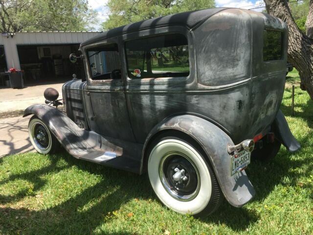 1931 gray Ford Model A 2dr