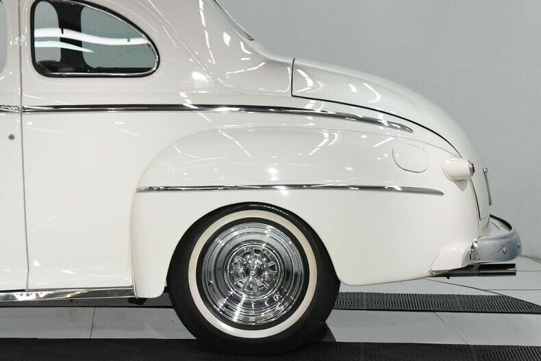 1947 Cool Vanilla Ford Deluxe Coupe