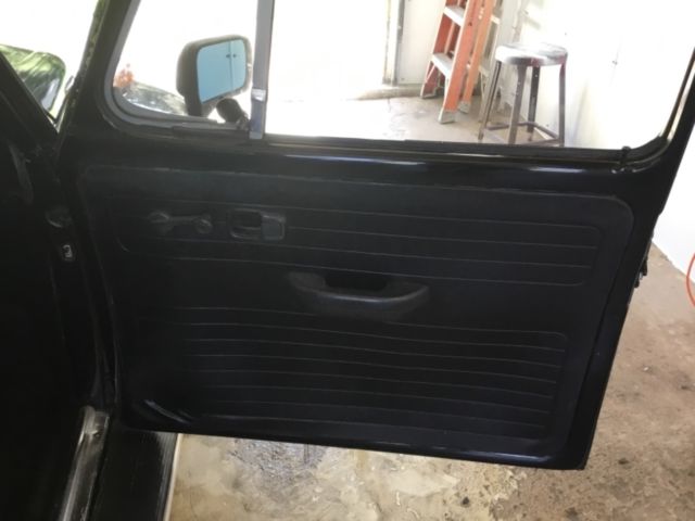 1972 Black Volkswagen Beetle - Classic Coupe