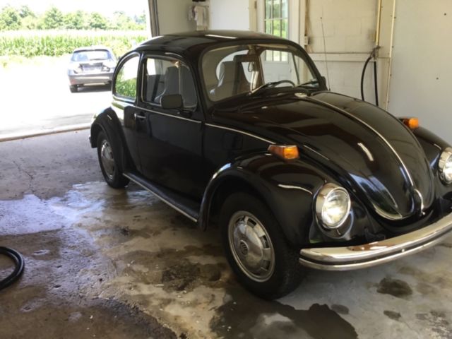 1972 Black Volkswagen Beetle - Classic Coupe