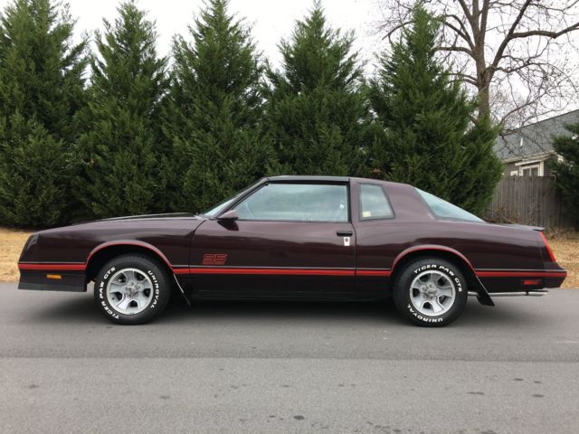 1987 Burgundy Chevrolet Monte Carlo Coupe