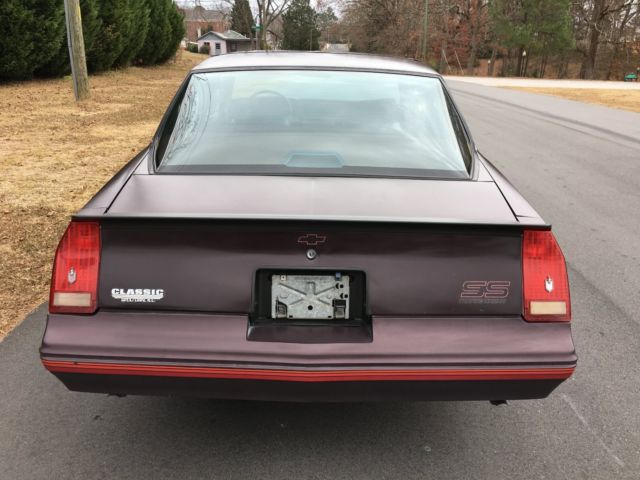 1987 Burgundy Chevrolet Monte Carlo Coupe