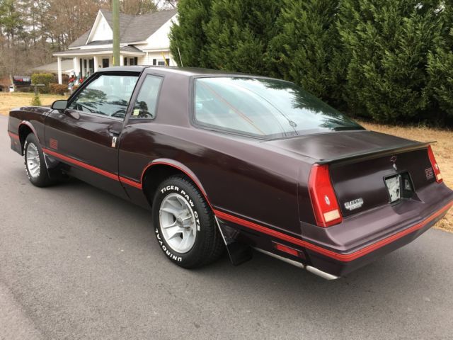 1987 Burgundy Chevrolet Monte Carlo Coupe
