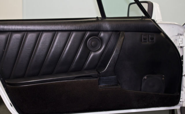 1986 GRAND PRIX WHITE Porsche 911 Coupe