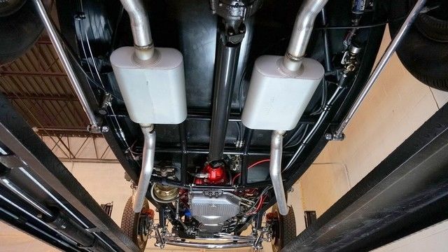 1932 Black Ford roadster Convertible