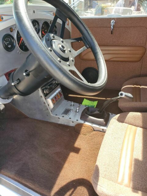 1932 White Ford 32 coupe Coupe