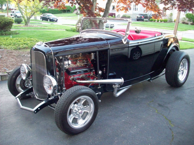 1932 Black Ford roadster Convertible