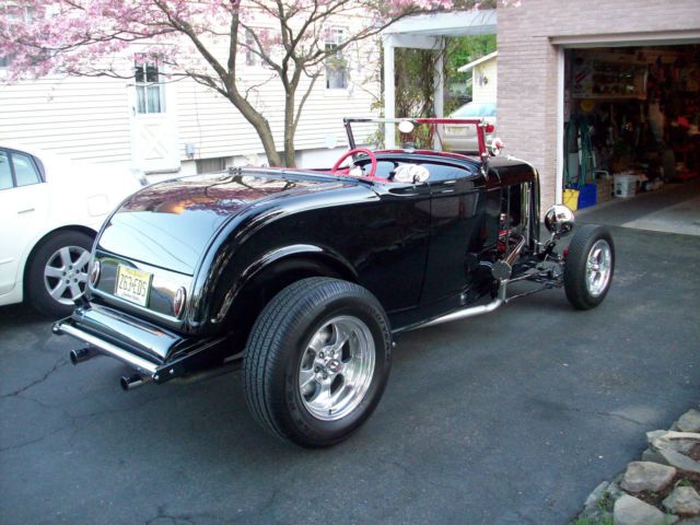 1932 Black Ford roadster Convertible