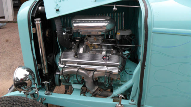 1932 seafoam green Ford Roadster roadster