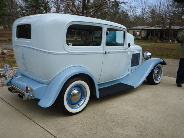 1932 blue Ford Other sedan