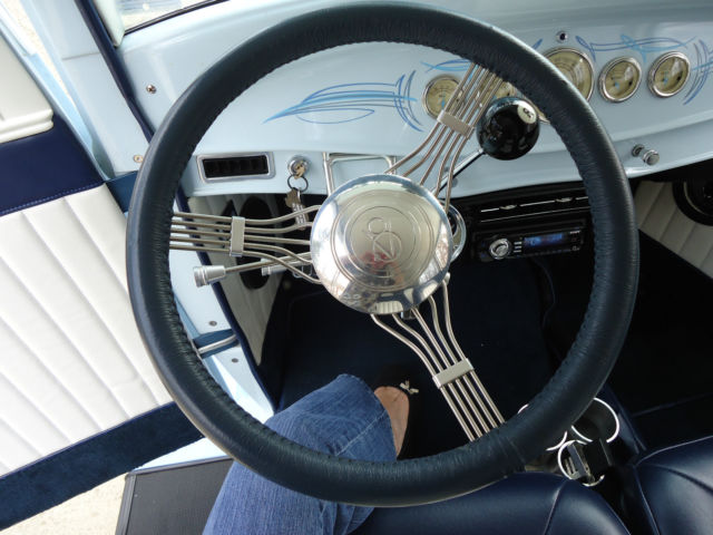 1932 blue Ford Other sedan
