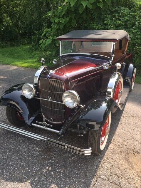 1932 MAROON/BLACK Ford Other Pickups ROADSTER PICKUP