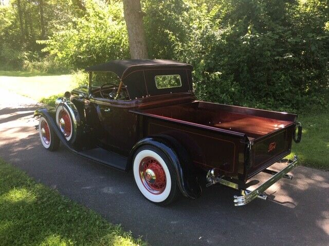 1932 MAROON/BLACK Ford Other Pickups ROADSTER PICKUP