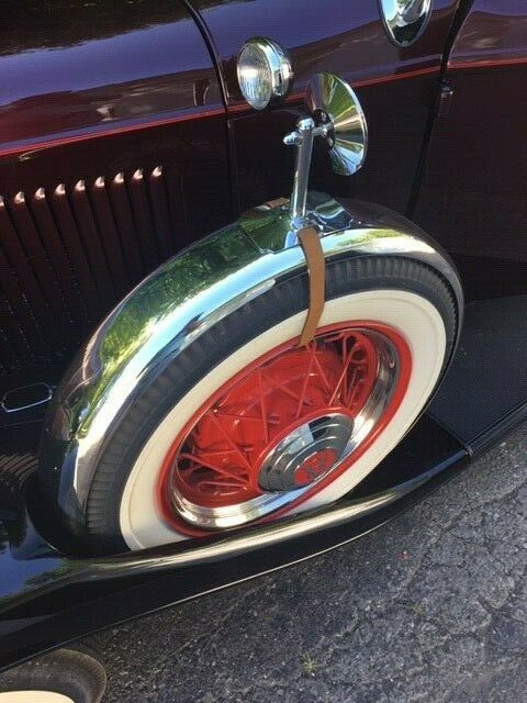 1932 MAROON/BLACK Ford Other Pickups ROADSTER PICKUP