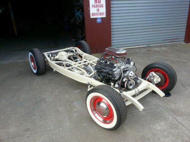 1932 cream Ford Model A Coupe