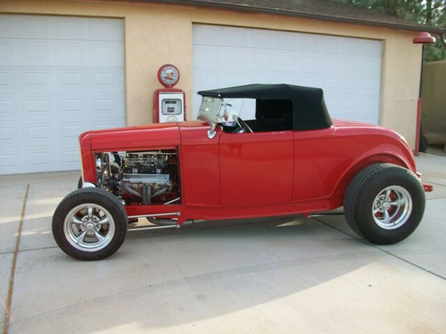 1932 Red Ford Model A roadster