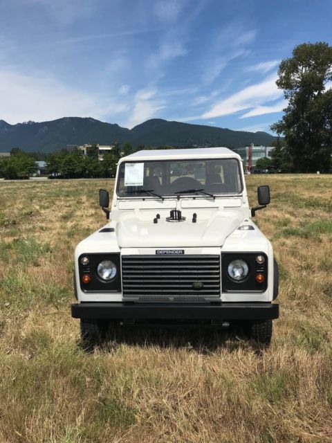 1983 White Land Rover Defender Wagon