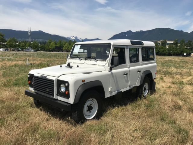 1983 White Land Rover Defender Wagon
