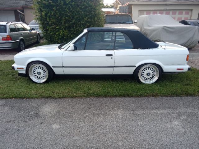 1988 White BMW 3-Series Convertible